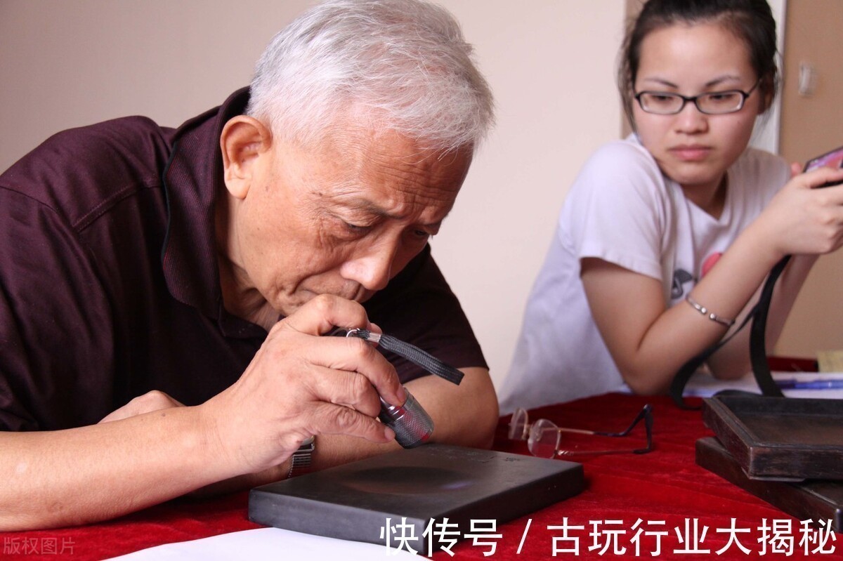 杨实!古玩界真正厉害的人,恰恰装傻,显得很笨,这种人最可怕!