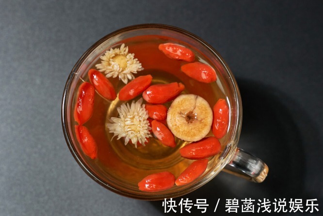 喝茶|人到中年更要注意养生,40岁到50岁的人喝茶,3种茶,值得品尝