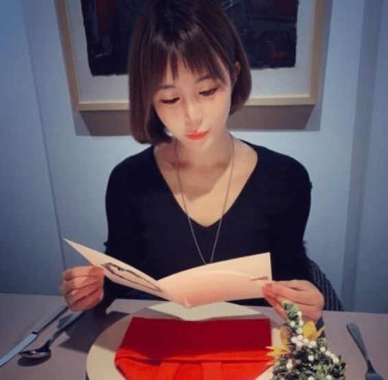 非誠勿擾|相親節(jié)目里那個“寧愿坐在寶馬里哭”的女孩,如今過得如何?