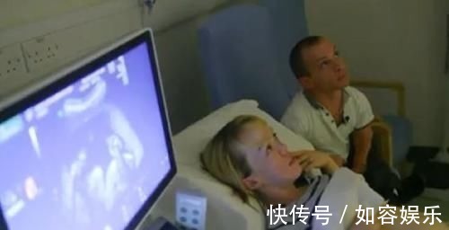 夫妻|侏儒夫妻生下二宝,这段爱情童话证明:世界没有矮人这一说法