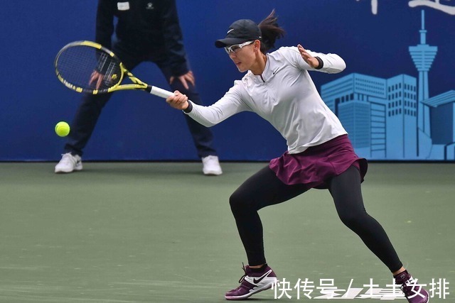 王欣瑜|10连胜!中国网球女双2-1爆冷2号种子挺进决赛,力争豪取三连冠