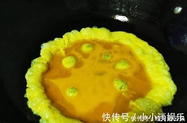 灵魂|炒鸡蛋别急着出锅,多加一步秒变“灵魂炒蛋”,大厨都爱这么做的