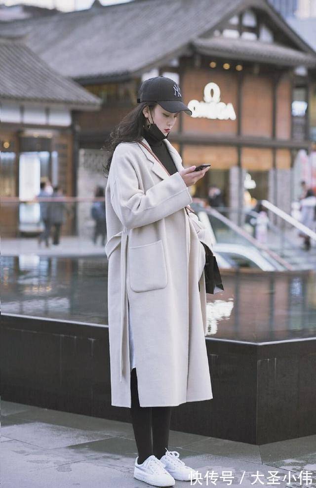 美女 美女街拍:气质甜美可爱的妹子,时尚气质又不失性感,美得与众不同