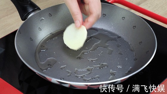 土豆片|以后蛋糕就这样做,不用烤箱不用面粉,娃吃到渣都不剩