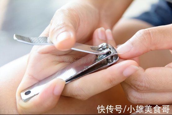 小知识|网上10元指甲钳的尾部“小圆孔”隐藏厉害功能，真的好用吗？