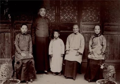 同时代@鲁迅生母一手培育周氏三杰,为何鲁迅病逝后她说“死得不算冤”