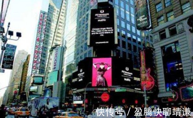 黃霄云|頂流吳莫愁如今怎么了,縣城跑場!