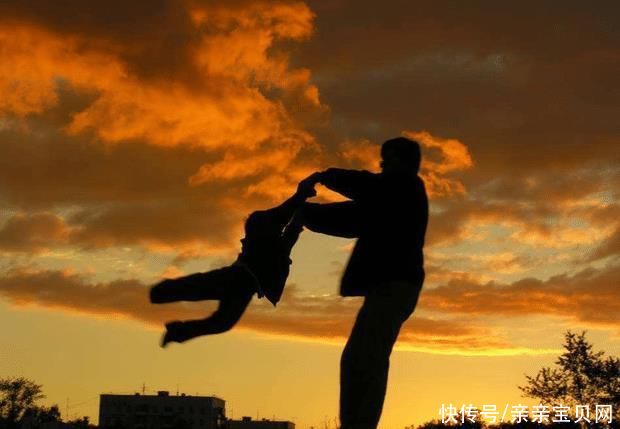 哈佛教授：妈妈和奶奶|孩子被谁带大更聪明？哈佛教授：妈妈和奶奶，都不是第一人选