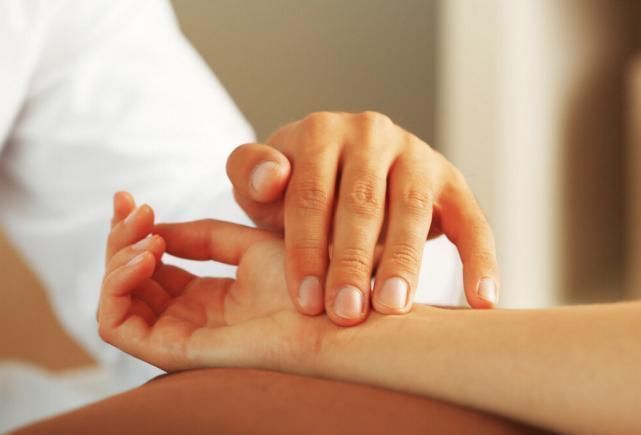 气虚|气虚的人,身上这个地方爱出汗,如果你也是,最好补补气了