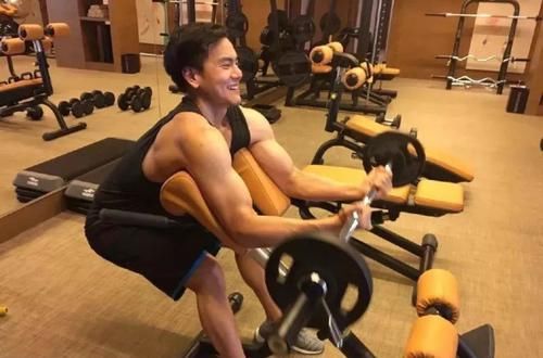 男生体脂率下降到15%,身材到底有多好?