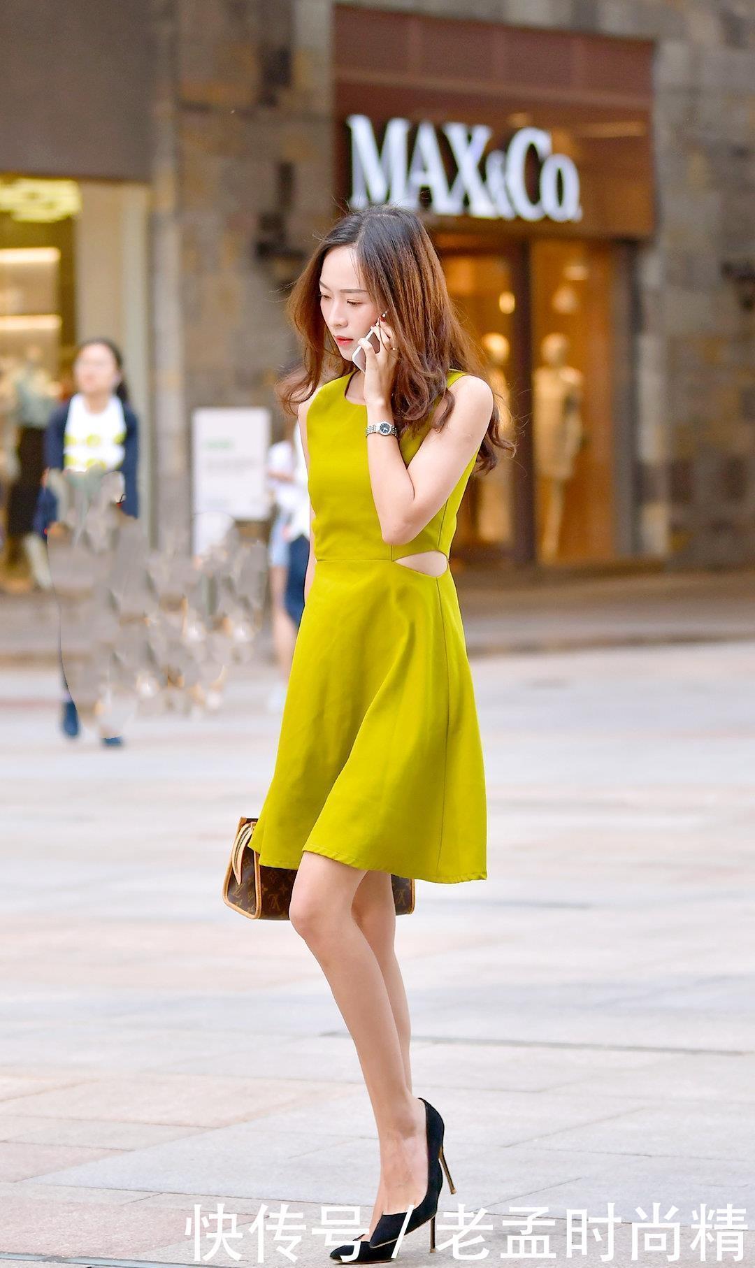 时尚穿搭:连衣裙搭配,尖头高跟鞋,营造减龄的效果
