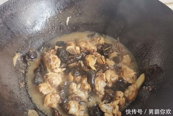 这菜不能隔夜吃,放冰箱也不行,家有老人要注意,早知道早受益!