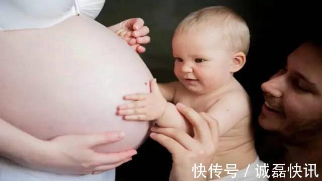 孕妇|高龄孕妇生二胎,仅仅七月剖腹产,打开肚子一片金黄