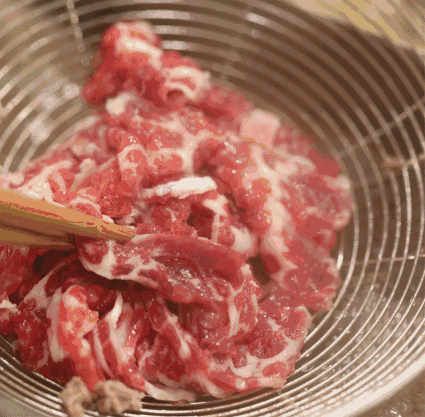 牛肉!死得其所?古人难以吃到的牛肉,如今的中国人又是如何花样吃?