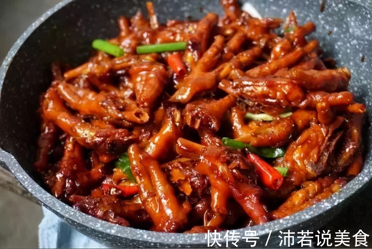 可以去摆地摊的酸辣鸡爪,酸辣开胃,解馋又美味,我一次能吃好多