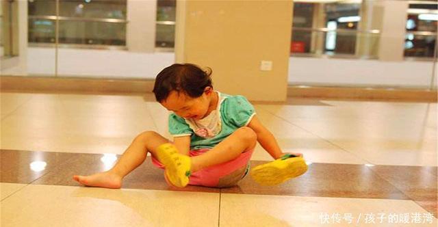 畸形|4岁孩子双脚变畸形,原因出在''这种鞋子''上,父母真要长点心了