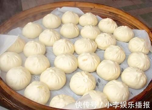 蒸包子时:记住不要直接上锅蒸!牢记3诀窍,包子松软好吃不塌陷