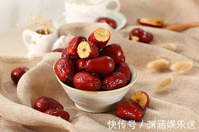 红枣|“红枣”和“灰枣”有什么不同枣农二者差别很大,别再买错了