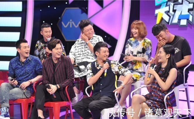 男生女生向前冲|中国“最长寿”的4大综艺,快本排名第2,第1已播出30年了