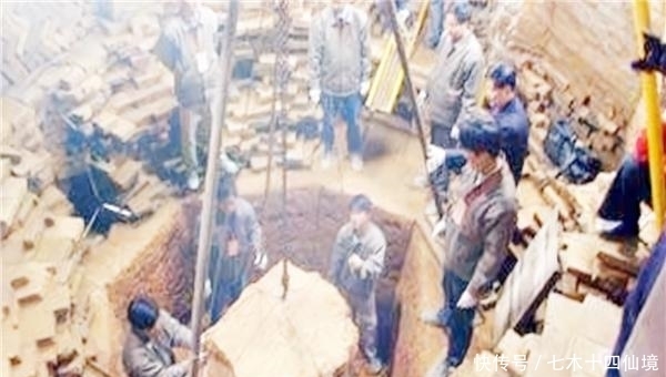 雷峰塔倒塌77年后,专家在塔下发现一间密室,千年奥秘被揭开
