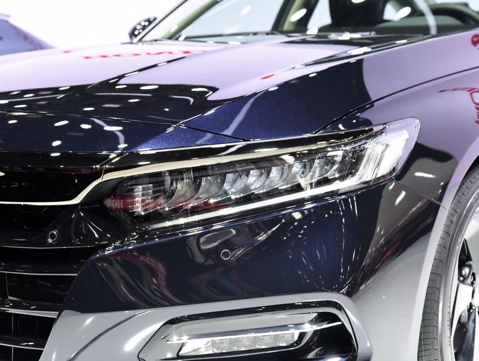 本田雅阁|限量版“本田雅阁”来了！长近4米9配轿跑车身，油耗4.4L，还带双独悬