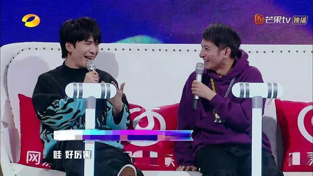 謝娜|李維嘉做客大張偉的節目，一直插不上話，謝娜看不下去幫了李維嘉