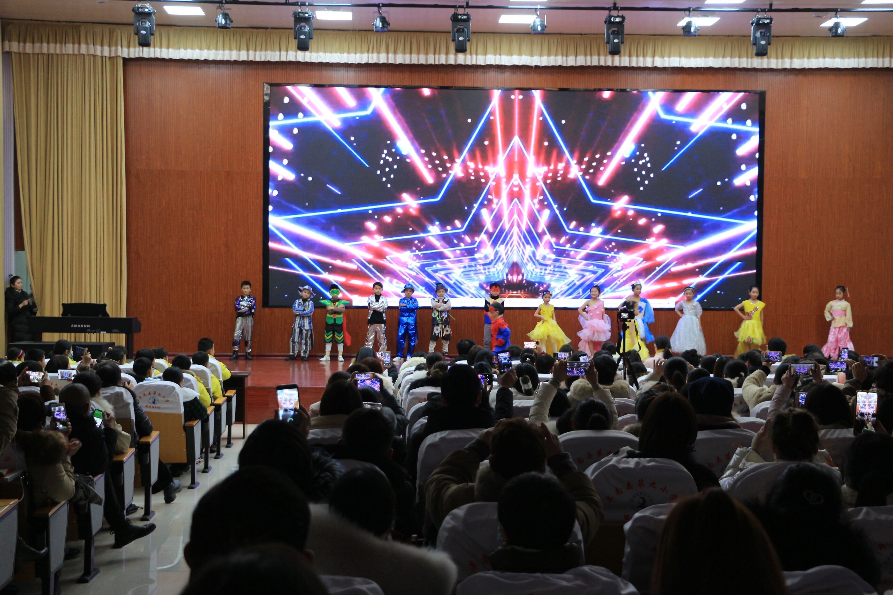 齐聚一堂 共享视觉盛宴——阜南九小首届校园艺术节,速度围观