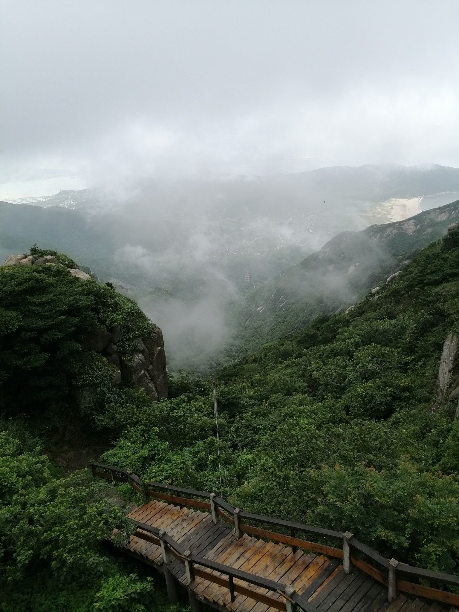  小朋友|东海桃花岛，舟山第一峰 | 应奇