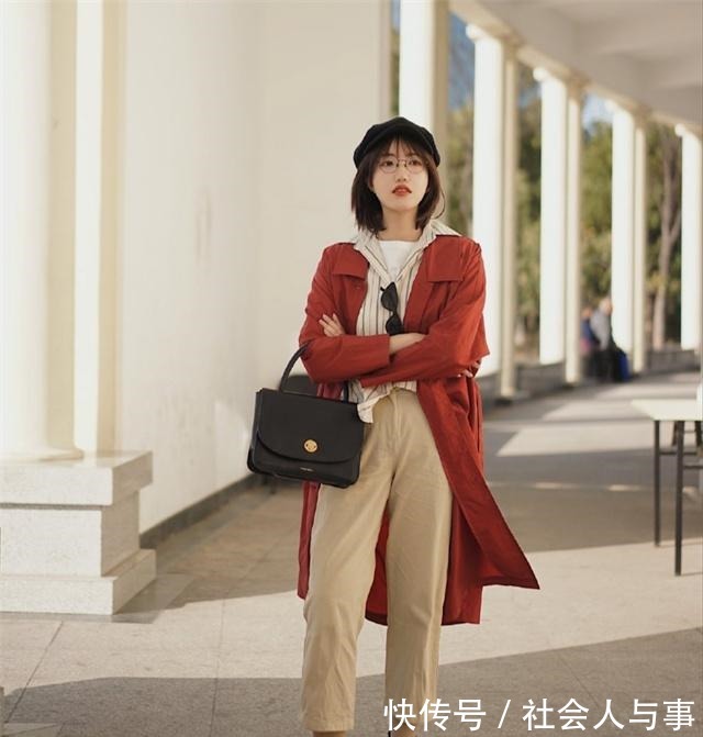 内搭 为什么今年的风衣,内搭都在穿“烟管裤+T恤”重点是显瘦又洋气!