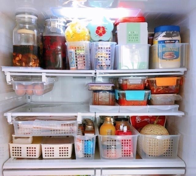 物品|韩国夫妻的家,简单精致,奉行极简主义的她,把家收拾得一尘不染!