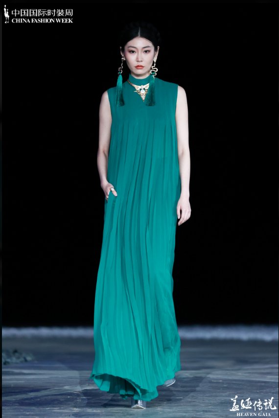 中国国际时装周!征途·盖娅传说2021AW