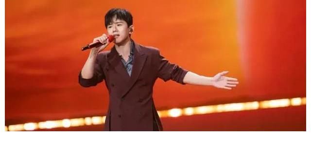 國(guó)慶晚會(huì)|央視國(guó)慶晚會(huì)收視率第一，每個(gè)節(jié)目都有深意，謝霆鋒最亮眼