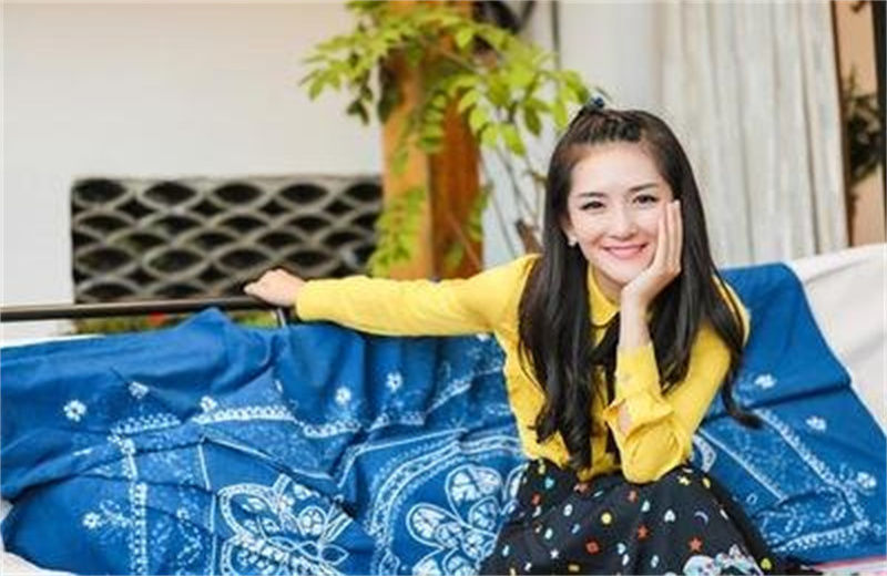 謝娜|謝娜《快樂大本營(yíng)》回歸預(yù)告，與丁程鑫熱舞，何炅親自開車迎接