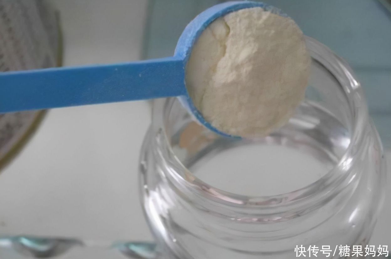 奶量|宝宝长大了奶粉该怎么喝?建议“该断就断”,既省钱又对娃身体好