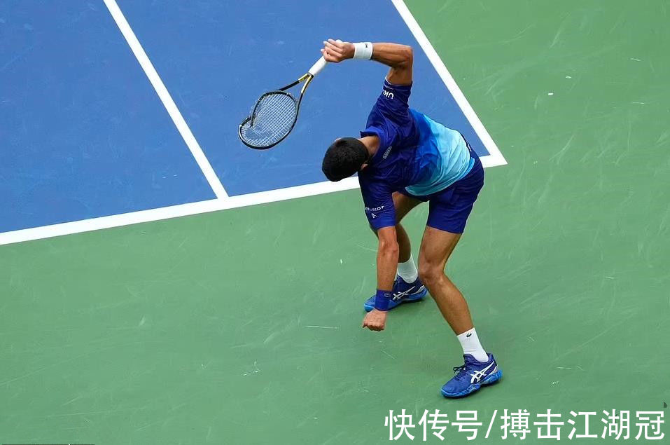 小德|德約全滿貫夢(mèng)碎！怒摔球拍失聲痛哭，成為網(wǎng)壇第一人的難度加大