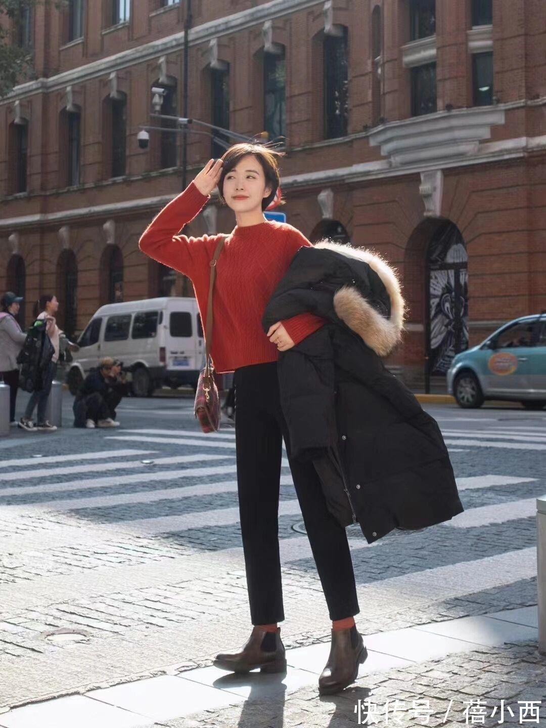 针织衫|秋冬“最流行”的红色穿搭,知性优雅又气质,30、40岁女人穿真美