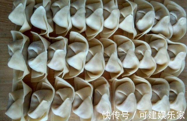 吃起来|馄饨汤如此调，做法简单味道好，只需普通调料，比骨头汤还鲜