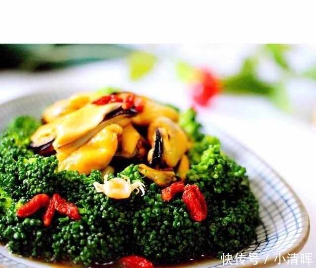 女神的“冻龄秘诀”,1周吃3次,养出平滑“牛奶肌”,越吃越年轻