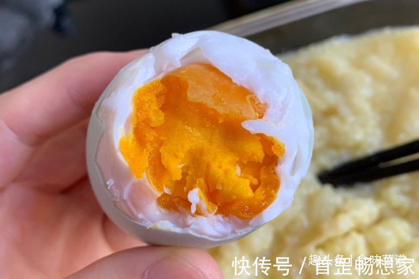 独家|独家腌制咸鸭蛋，不用坛子不用泥，28天个个流油起沙，咸鲜甘香