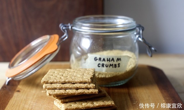 芝士|草莓芝士蛋糕加冰淇淋馅饼,好吃又美味,来看看吧
