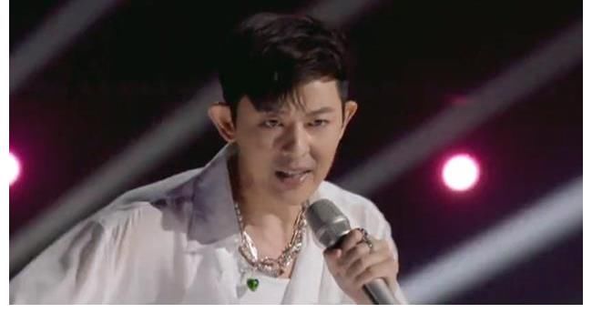 陈小春|《披荆斩棘的哥哥》首场排名有槽点，大咖包揽前九，黄征爆冷倒数