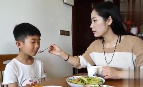 家长 “没有公主命,却一身公主病”的《变形记》农村女孩,现状太可悲