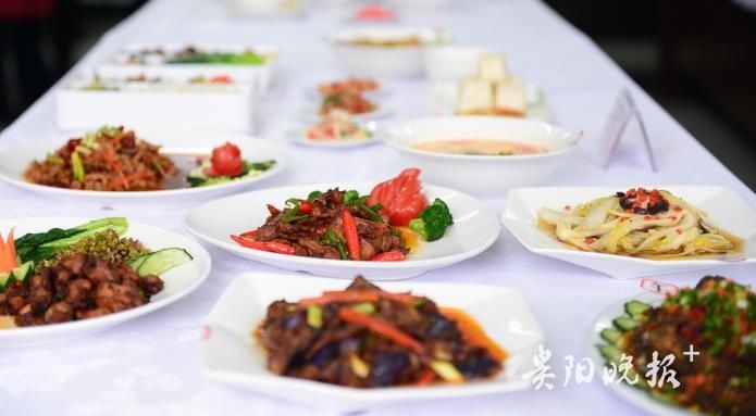 争霸赛|贵州列车厨师上演“厨王争霸赛”