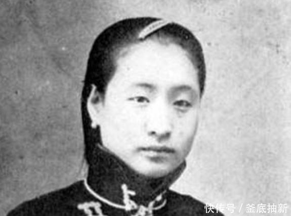 美女|晚清两位跟过大人物的美女，一个嫁给锅炉工，一个嫁给清洁工