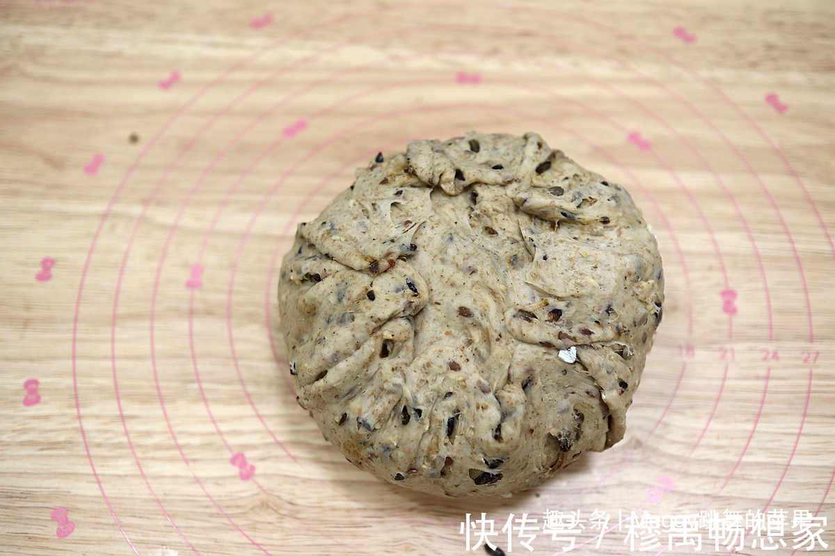 高筋面粉|在家烤欧包，拌拌揉揉烤烤，酥香焦脆又柔软，低脂早餐主食有了