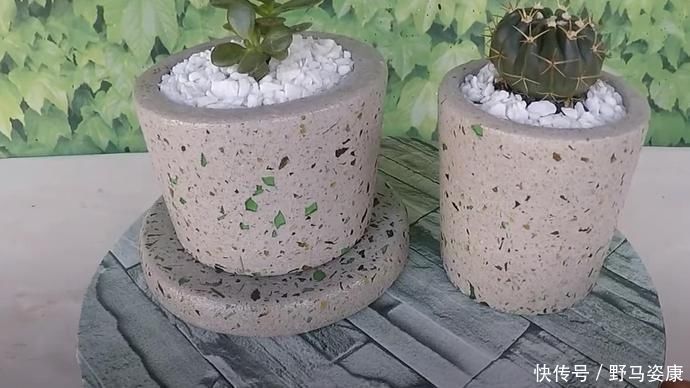 旧啤酒瓶我要留着，砸碎了和水泥，做个水磨石花盆比陶瓷的好看