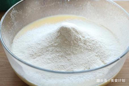 牛奶别总直接喝,在家轻松做特色美食,味道香醇可口,孩子的最爱