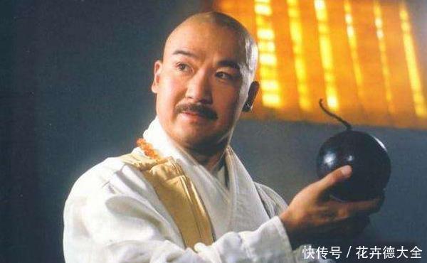 难怪成昆武功那么高,你看看他师父是谁?连张三丰都得认输