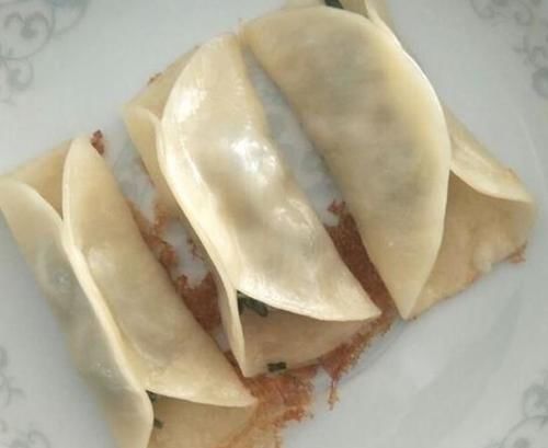 饺子|白菜别总包饺子，试试这样做，比饺子简单还好吃，孩子吃了十几个