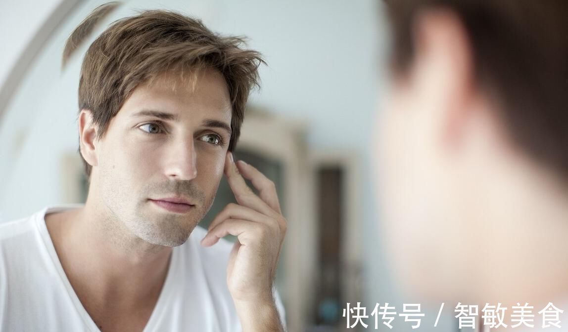 共性|精力旺盛的男性,晨起后都有3个共性,若你也有,男人味十足